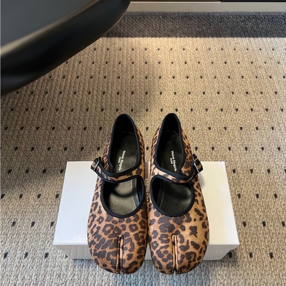 Maison Martin Margiela Shoes - Maison Martin Margiela Leopard Print Tabi Mary Jane Flats - Brown/Black